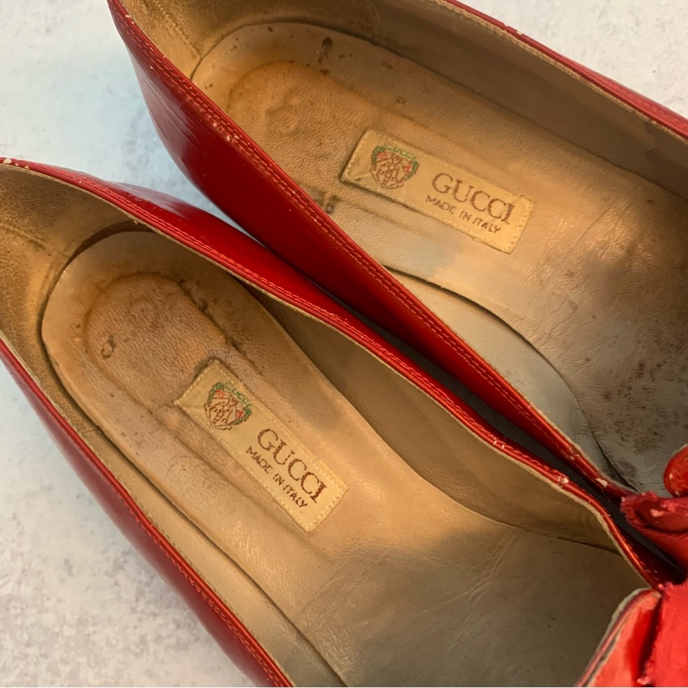 Gucci Vintage Rare Fine Red Shiny Patent Leather Bow Front Pointy loafers - Picture 14 of 16